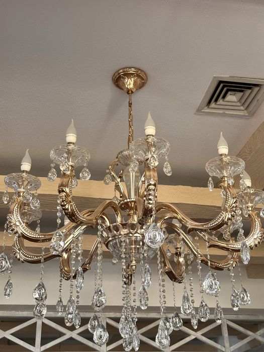 Хрустальная люстра