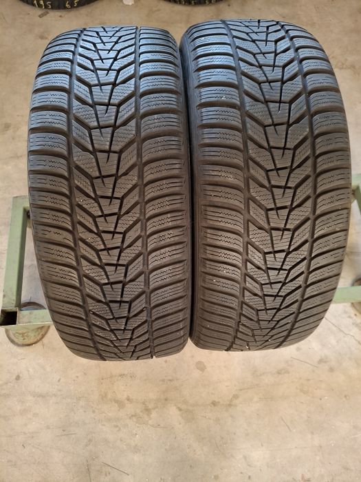 2 Anvelope de iarnă  225 40 r20 Hankook