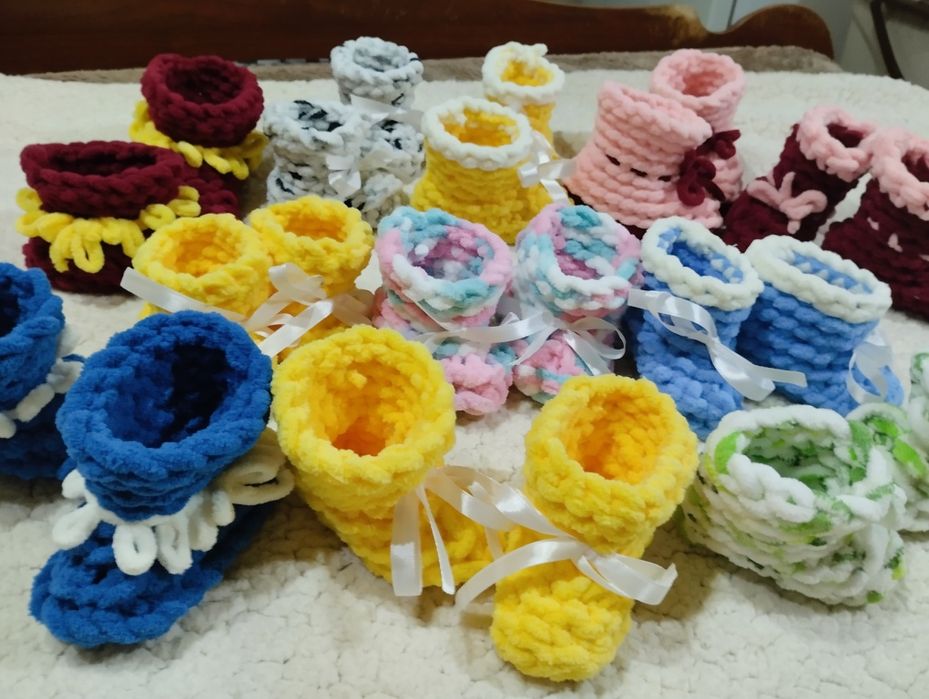 Сапожки (пинетки) вязанные