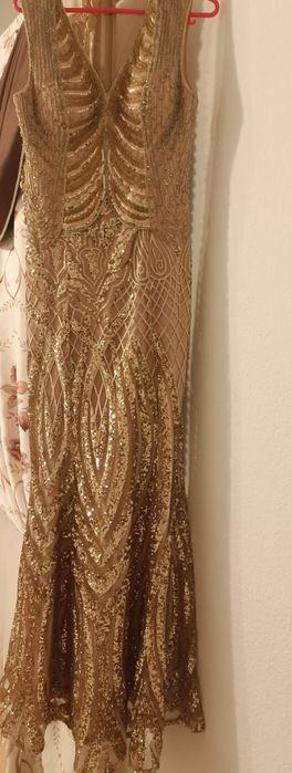 Rochie model deosebit