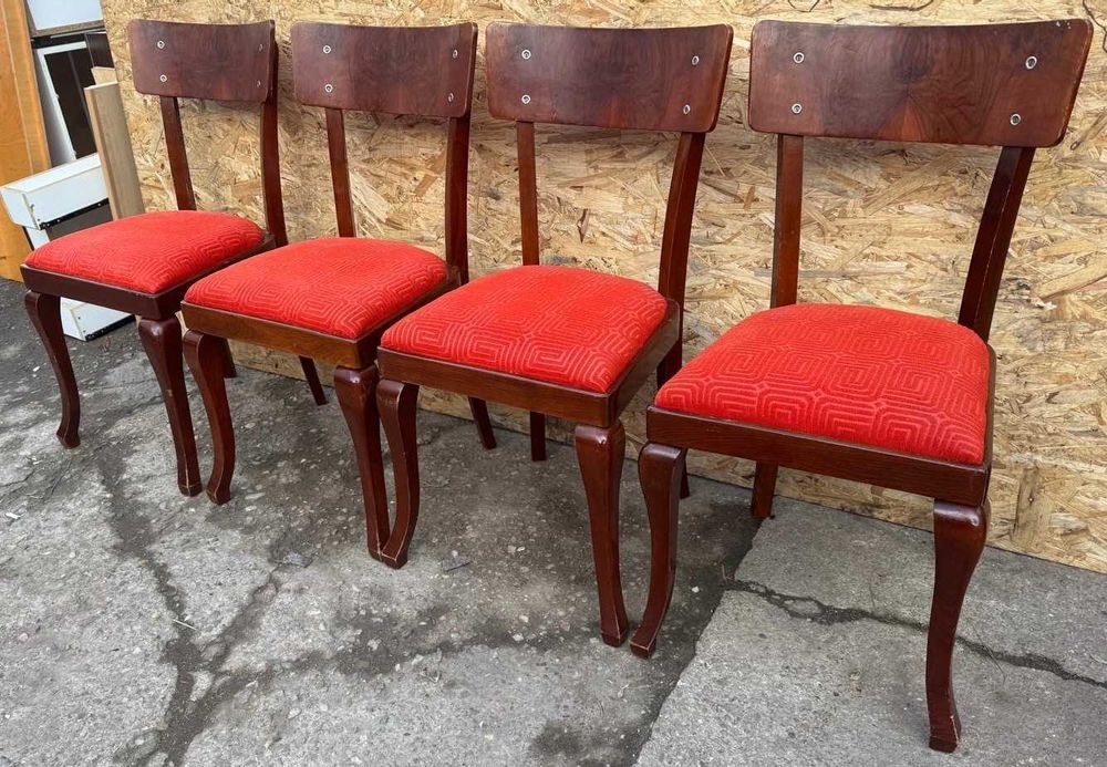 Set 4 Scaune Vintage; Scaun cu cadru din lemn si sezut tapitat