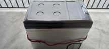 Frigider auto 12 v merge si la 220