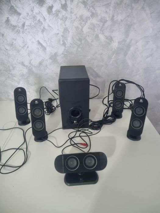 Vând boxe logitech x530