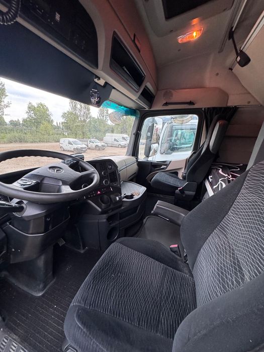 Vand 6 ansambluri Mercedes Actros+ Schimtz