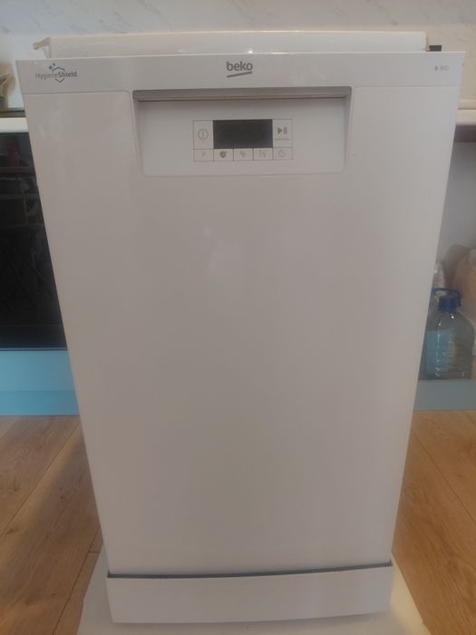 Продам посудомоечную машину Beko б/у