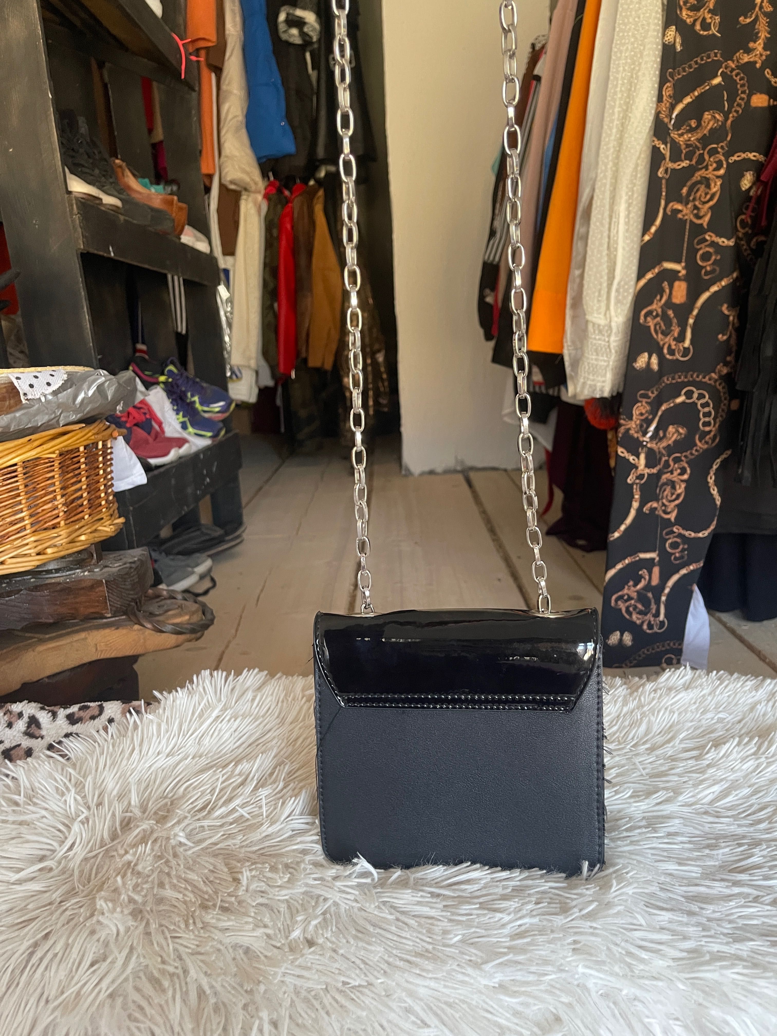 Gentuta neagra mica crossbody