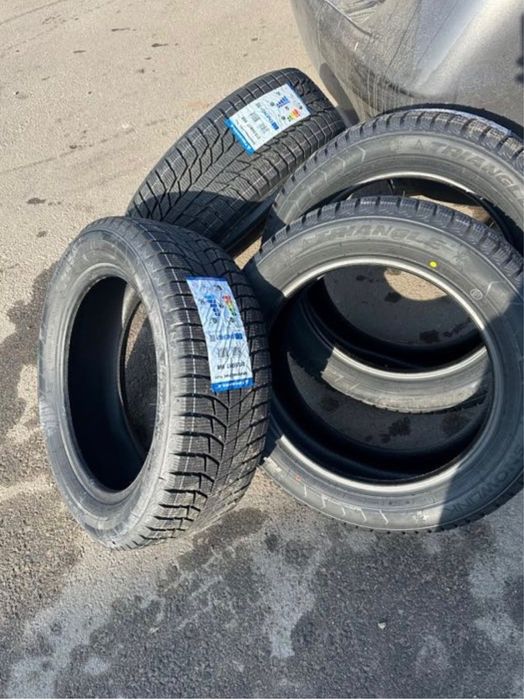 Срочно, продам 215/55/17 новые резины в комплекте.