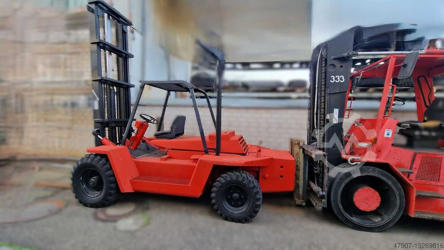 Мотокар Нисан 30 Pu, 200 броя