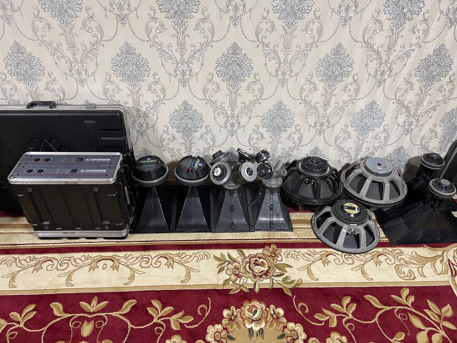 EV CP3000S усилитель