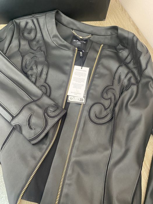 Яке Guess Marciano