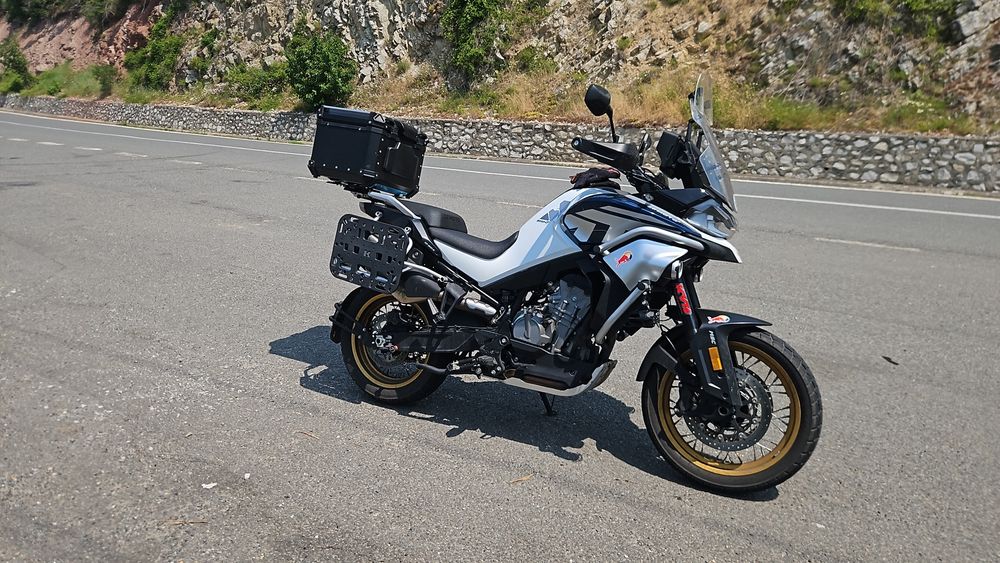 CF Moto 800 mt explorer