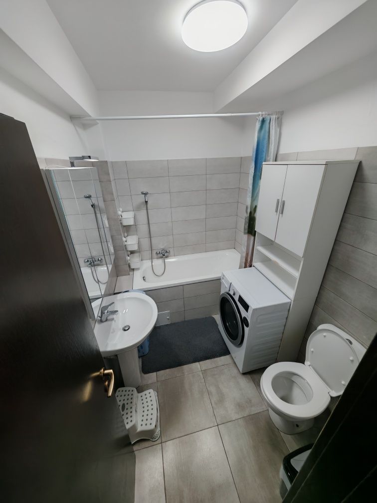 Închiriez apartament 4 camere Fundeni Dobroești