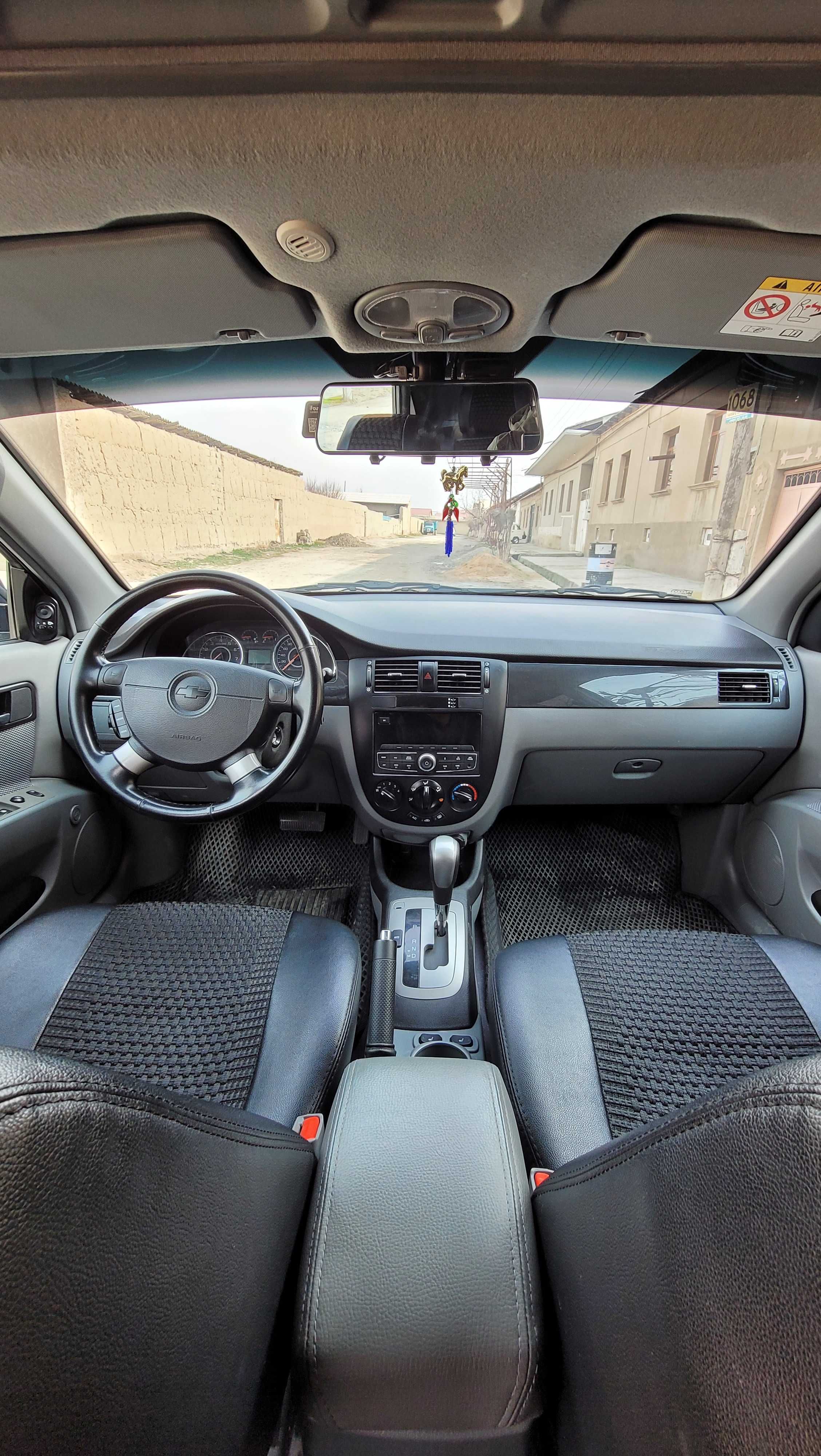 Chevrolet Gentra 1.5  3-позиция