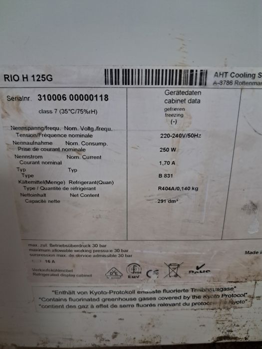 Lada frigorifica cu sticla 300l