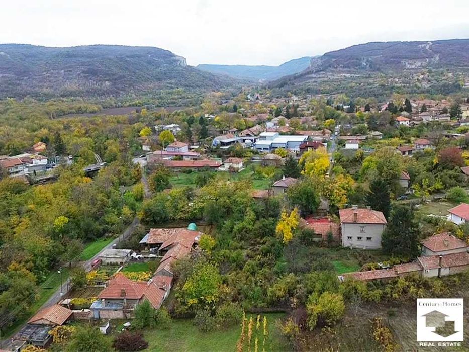 116246 Парцел в регулация в с. Самоводене