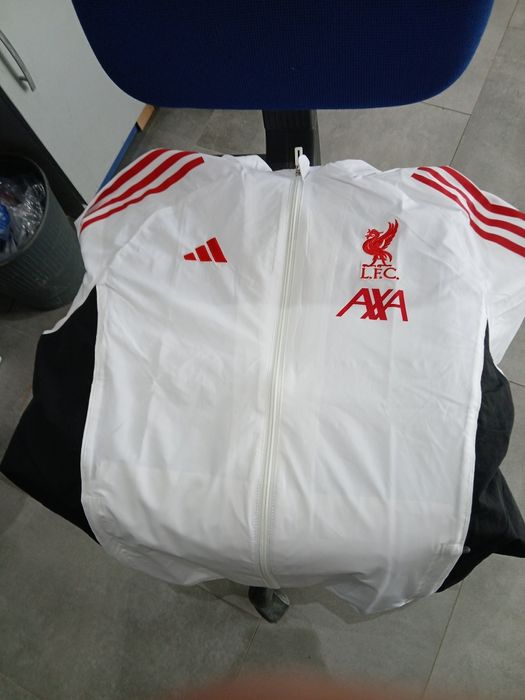 Ветровка Ливърпул размер L