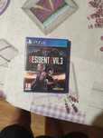 Продавам игра за PS4 Resident Evil3