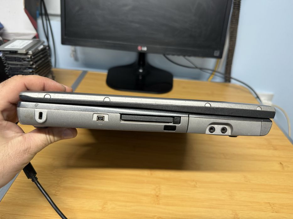 Laptop Dell Latitude D520