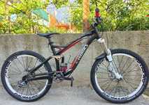 Specialized Enduro 26 цола XTR 1x10 Marzocchi Bomber Карбонов Обслужен