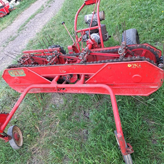 Motogrebla Reform pe curele și pőttinger pe lant