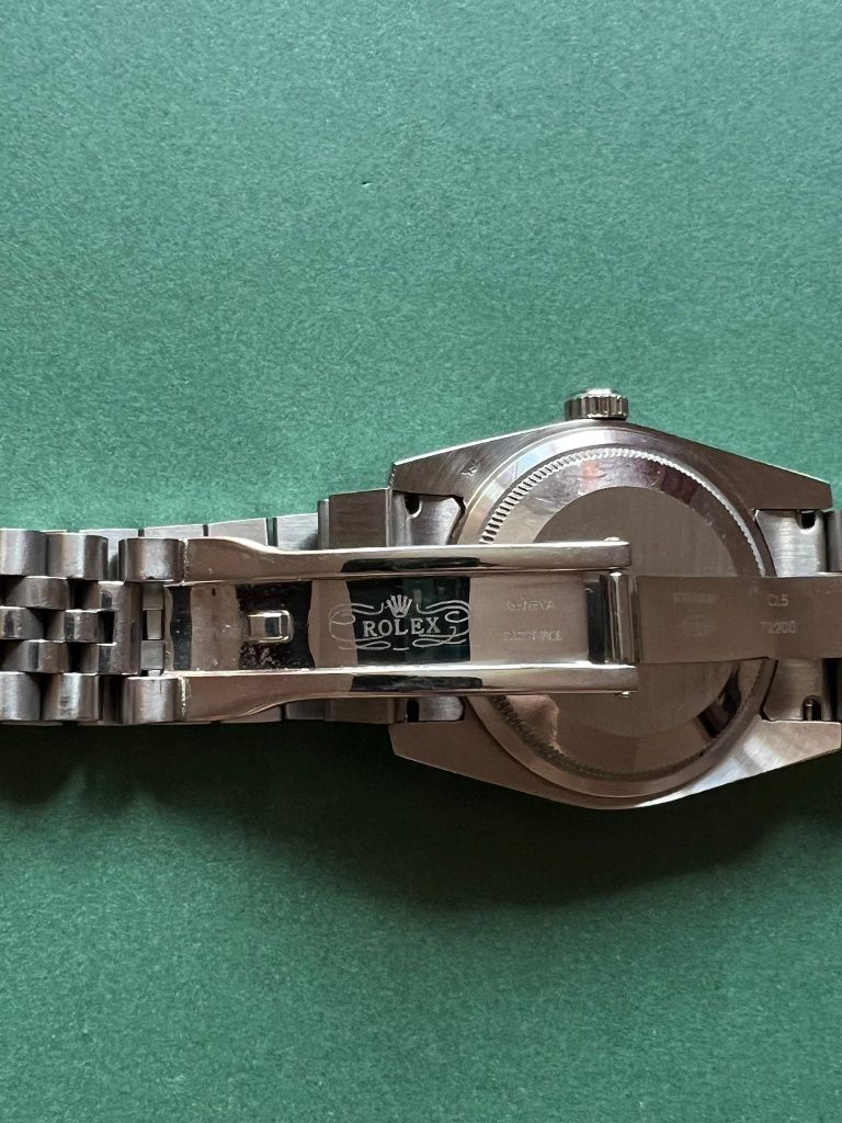 Rolex DateJust 36 mm black dial automatic