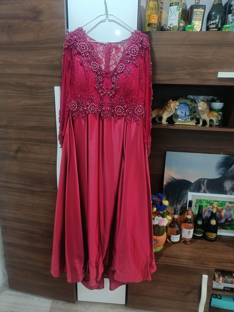 Vand Rochie eleganta