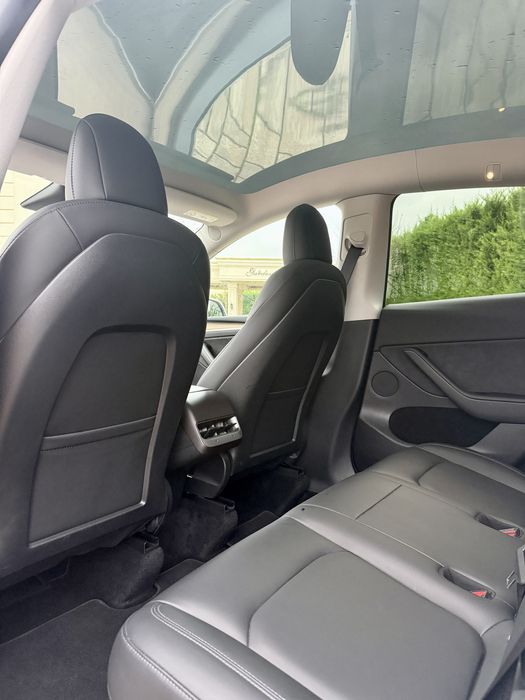 Tesla Model Y Tesla Model Y Long Range Dual Motor