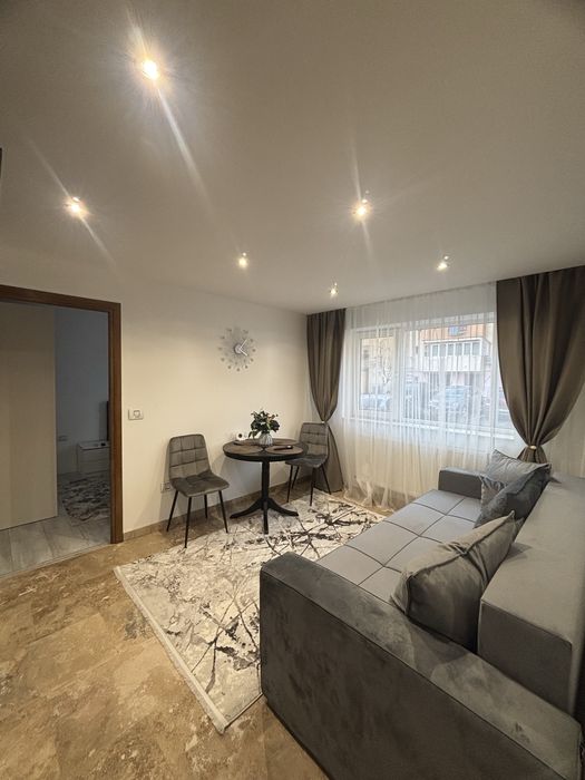 Inchiriez Apartamen