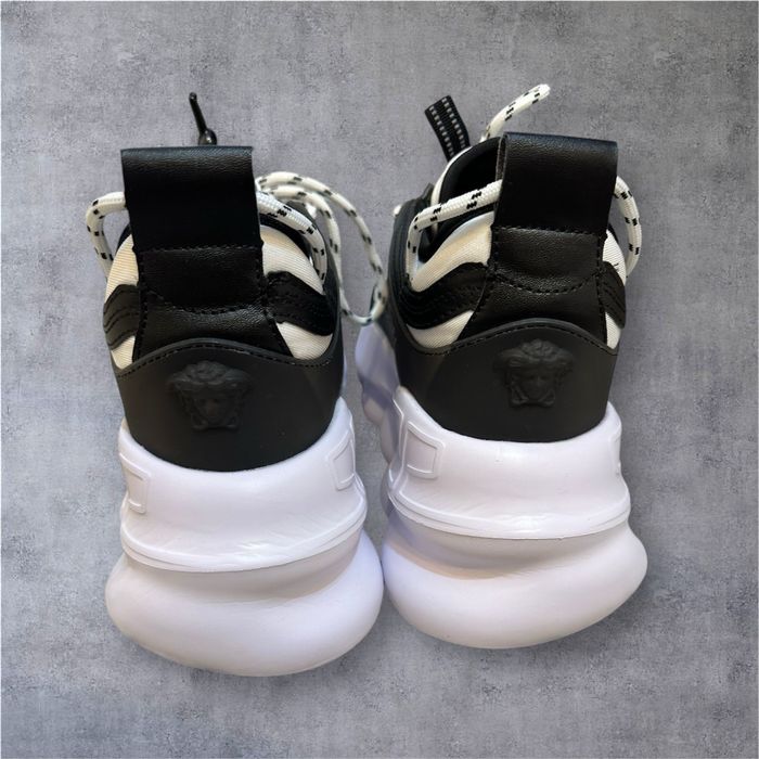 Versace Chain Reaction