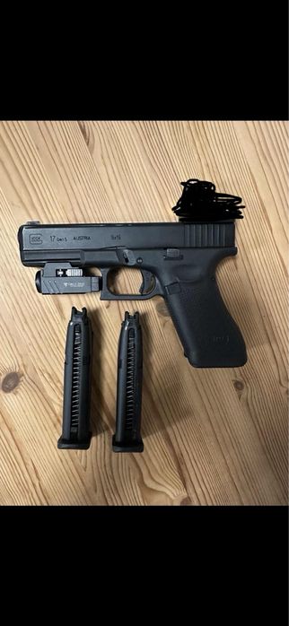 Еърсофт пистолет Umarex glock 17 gen5