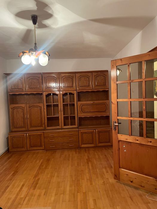 Apartament 2 camere,foarte spațios ,în bloc izolat termic