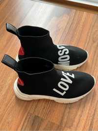 Sneakers love moschino