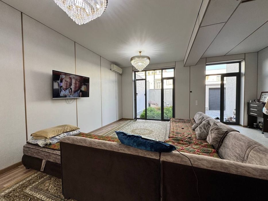 Kotej sotiladi mirobod tumani 135m² 4xona  2 etaj
