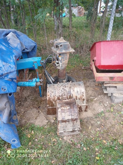 Mini escavator bobcat E16