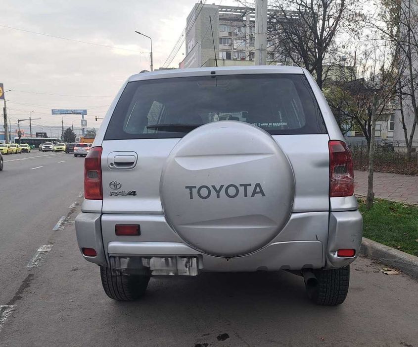 Toyota RAV4 – An 2002