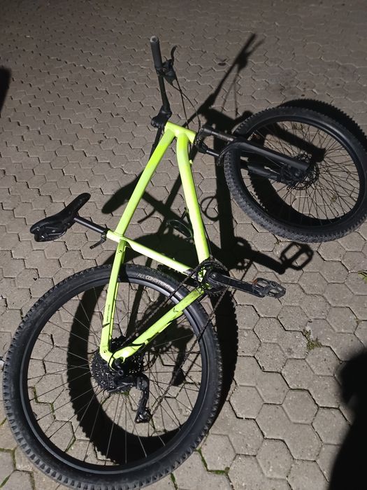 Vând rockrider st 530