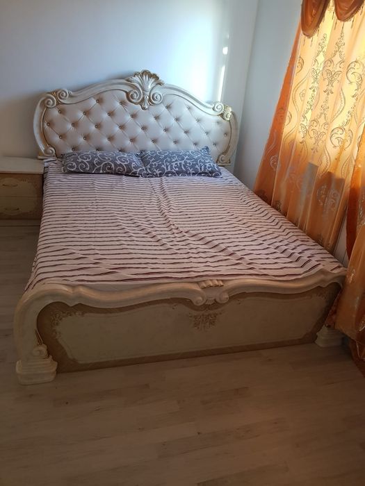 Închiriez apartament 3 camere