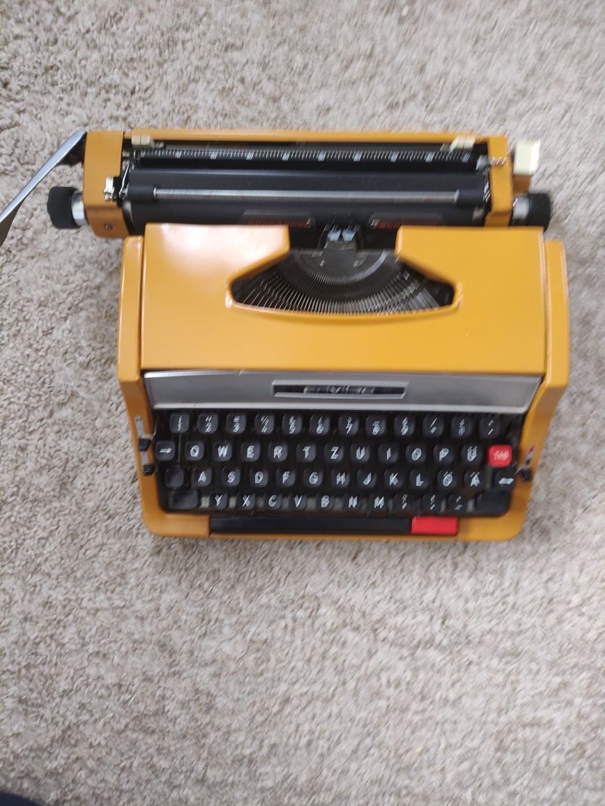 Mașina de scris Privileg