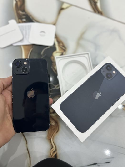 Продам Айфон 13 в хорошем состояние