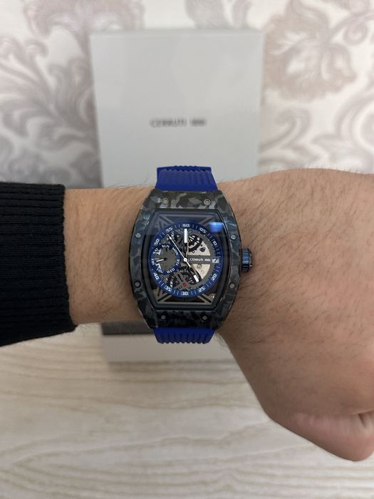 Cerruti 1881 часы новые антибликовое сапфировое стекло каучук ремешок.