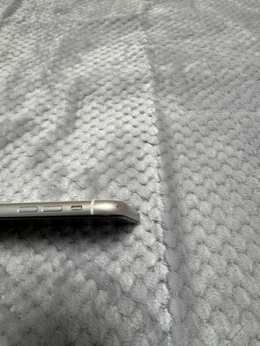 iPhone 11 64GB White – Работи отлично, реални снимки, по договаряне