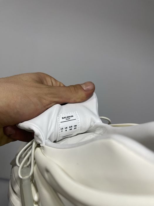 Balmain Unicorn Triple White