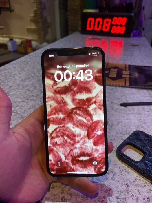 iPhone 12 без каробка