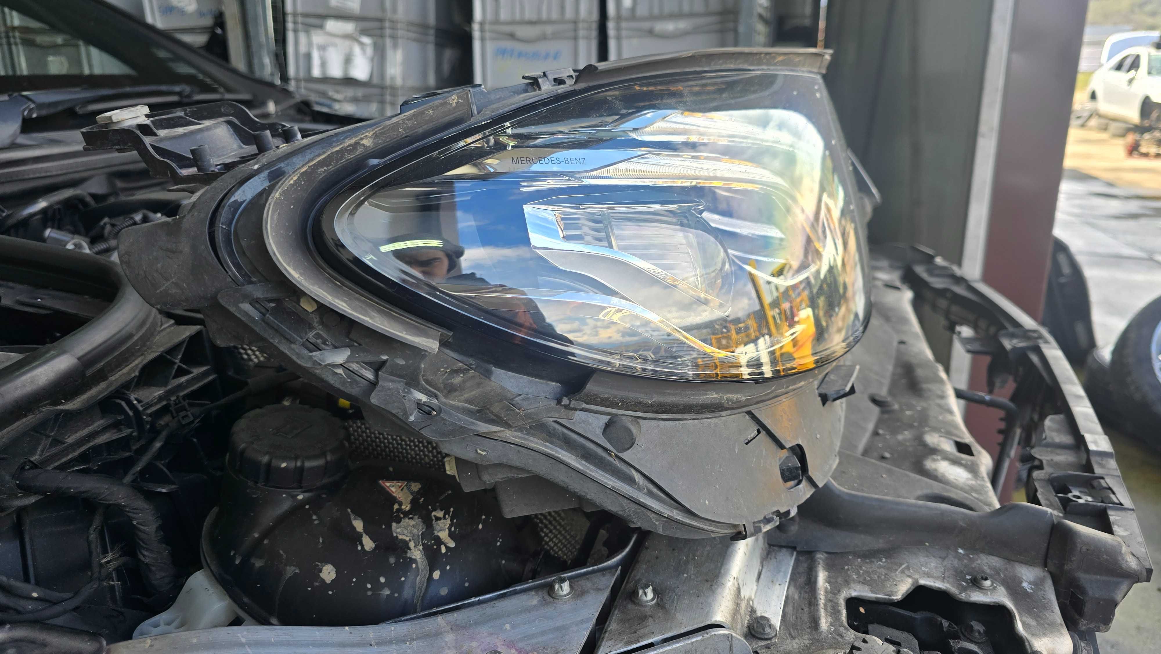 far stanga dreapta Mercedes W213 E class LED High Performance E220 200