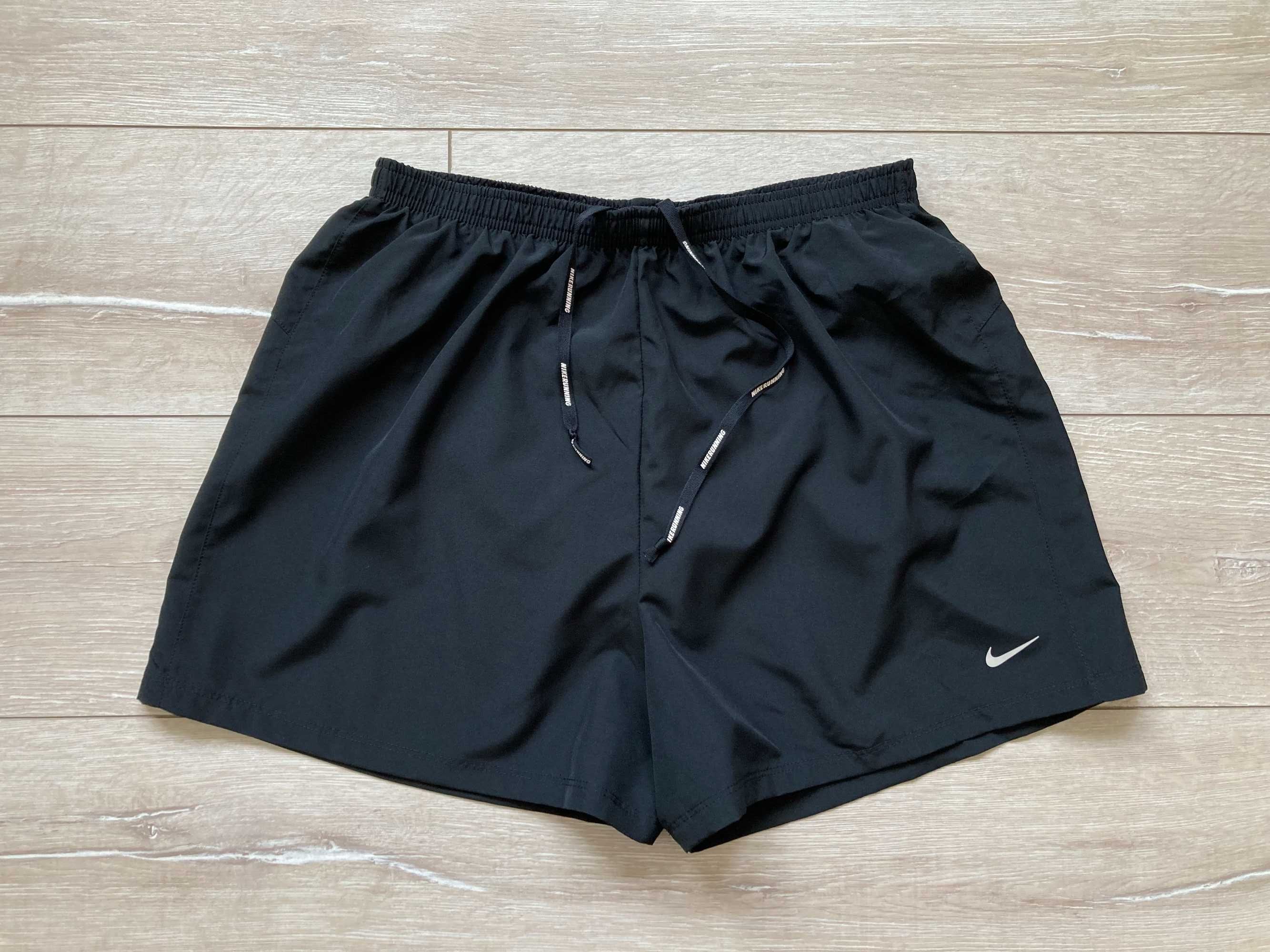 Найк Nike Rinning Dri Fit къси панталони къс панталон шорти размер L