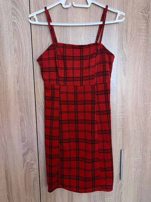 Чисто нова рокля (S)