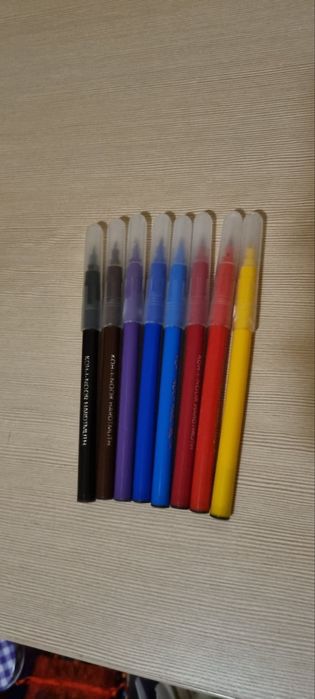 Канцеларски материали  флумастери маркери