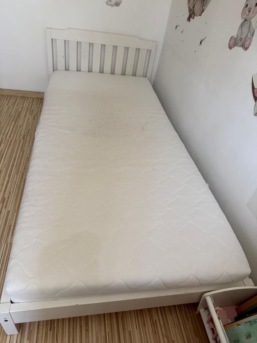 Pat 90/200 in stare impecabila