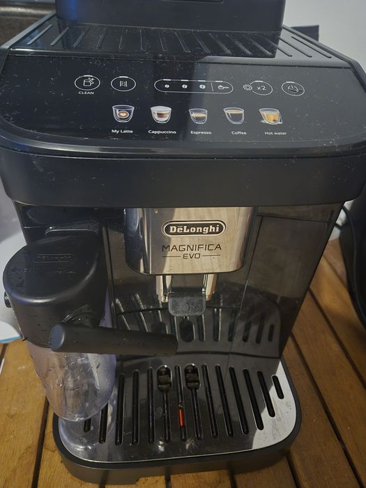 Espressor automat De'Longhi Magnifica Evo