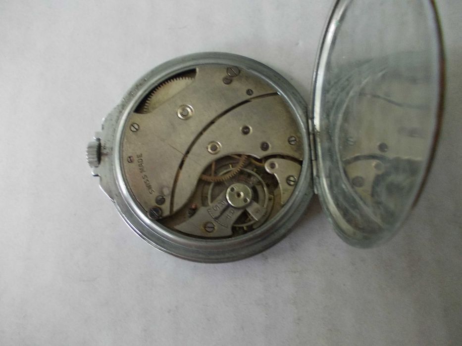 Ceas vechi de buzunar defect B